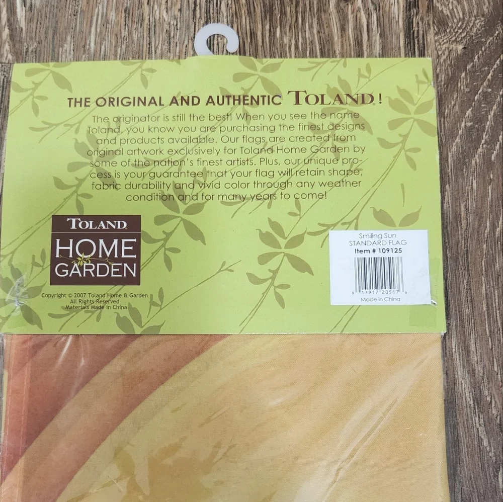 2 House Flags 28" x 40" - Picture 4 of 10